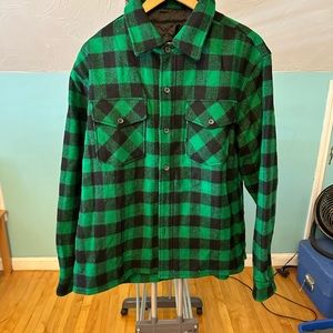 Mint condition llbean Jacket fully lined five pocket